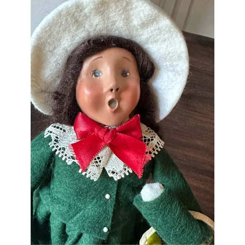 Byers choice traditional child caroler